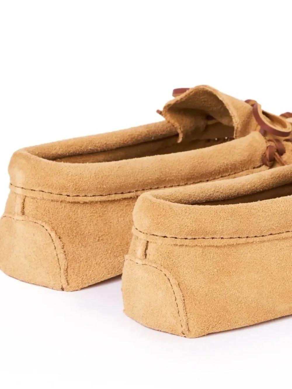Minnetonka Men’s Softsole Laced Moccasins Tan • Size 8 New Without Box